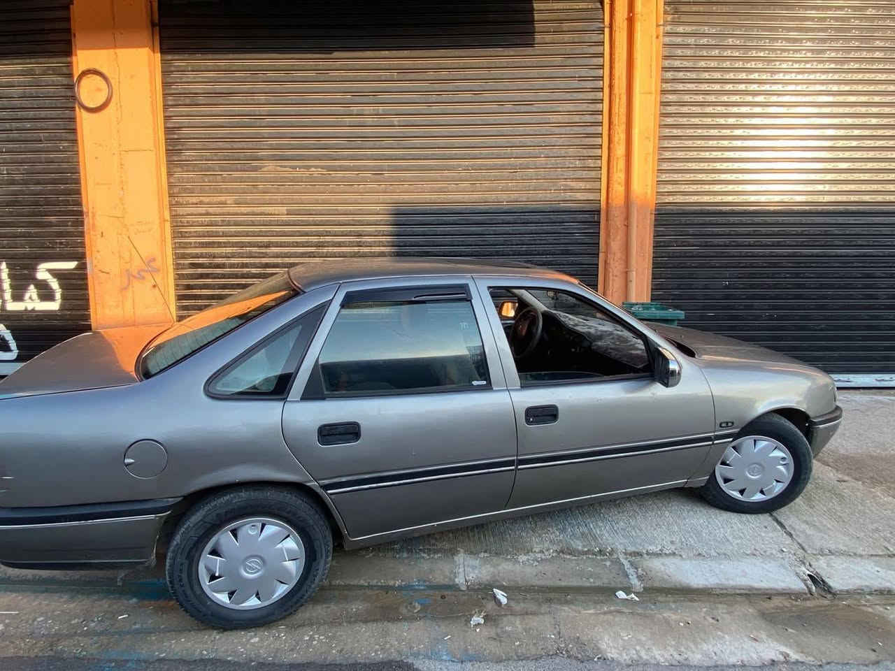 السلام وعليكم لبيع اوبل فكترا موديل 1992 حجم 20 رقم سنويه جديد طخم تايات جديد سياره جاهزه شرط التحويل


**إذا كنت صاحب هذا الإعلان وتريد حذفه لأي سبب، رجاءا أرسل رسالة إلى الدعم الفني**