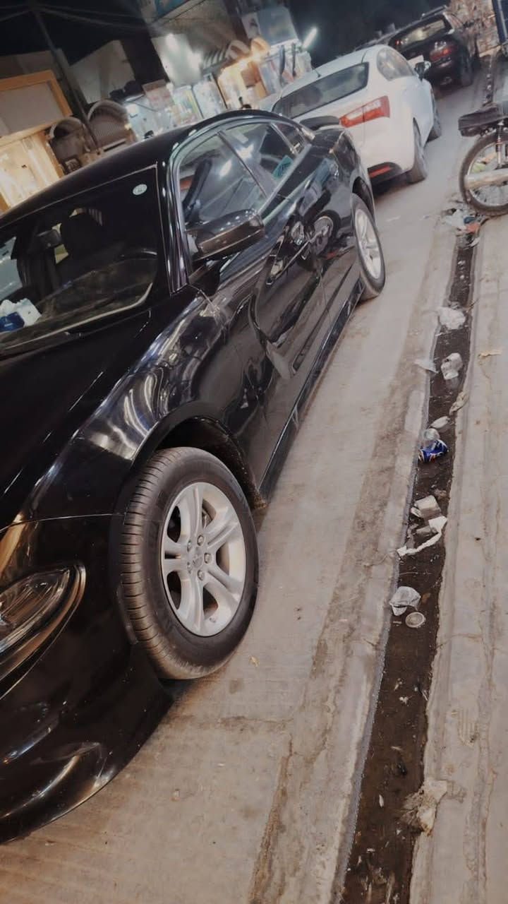 جارجر موديل ١٨بدون رباك سعر١٧٠ التصل ***********
