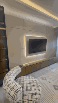 للبيع او اجار 

.شقة مؤثثة 

.مؤثث 

.سعر الايجار 

.مكانها اربيل 
مجمع واو تاورز 

.غرفة 1
.صالة
.مطبخ 
.حمام 
.طابق 3
.مساحه "100م
.واجه خارجي

للأستفسار اكثر التواصل واتس اب 
:***********
:***********
