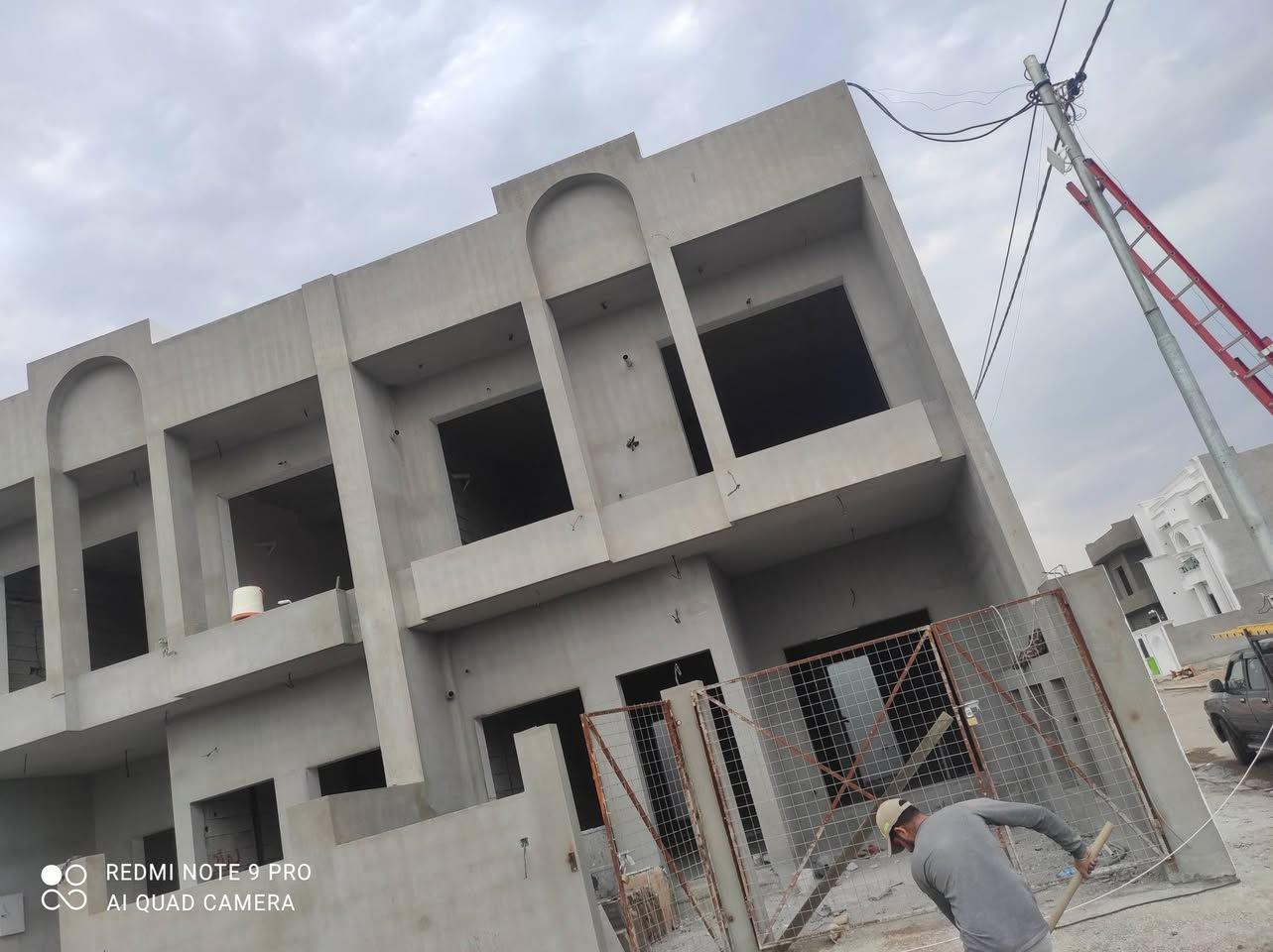 متوفر كادر لبخ سمنت فقط درجه اولى 
وبأسعار مناسبه جدا 
***********
