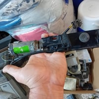 عندي غراض مال كاسح  عقل لايت قطعه ٤٠ الف كونترول جام ام شفط وثاني بدون...