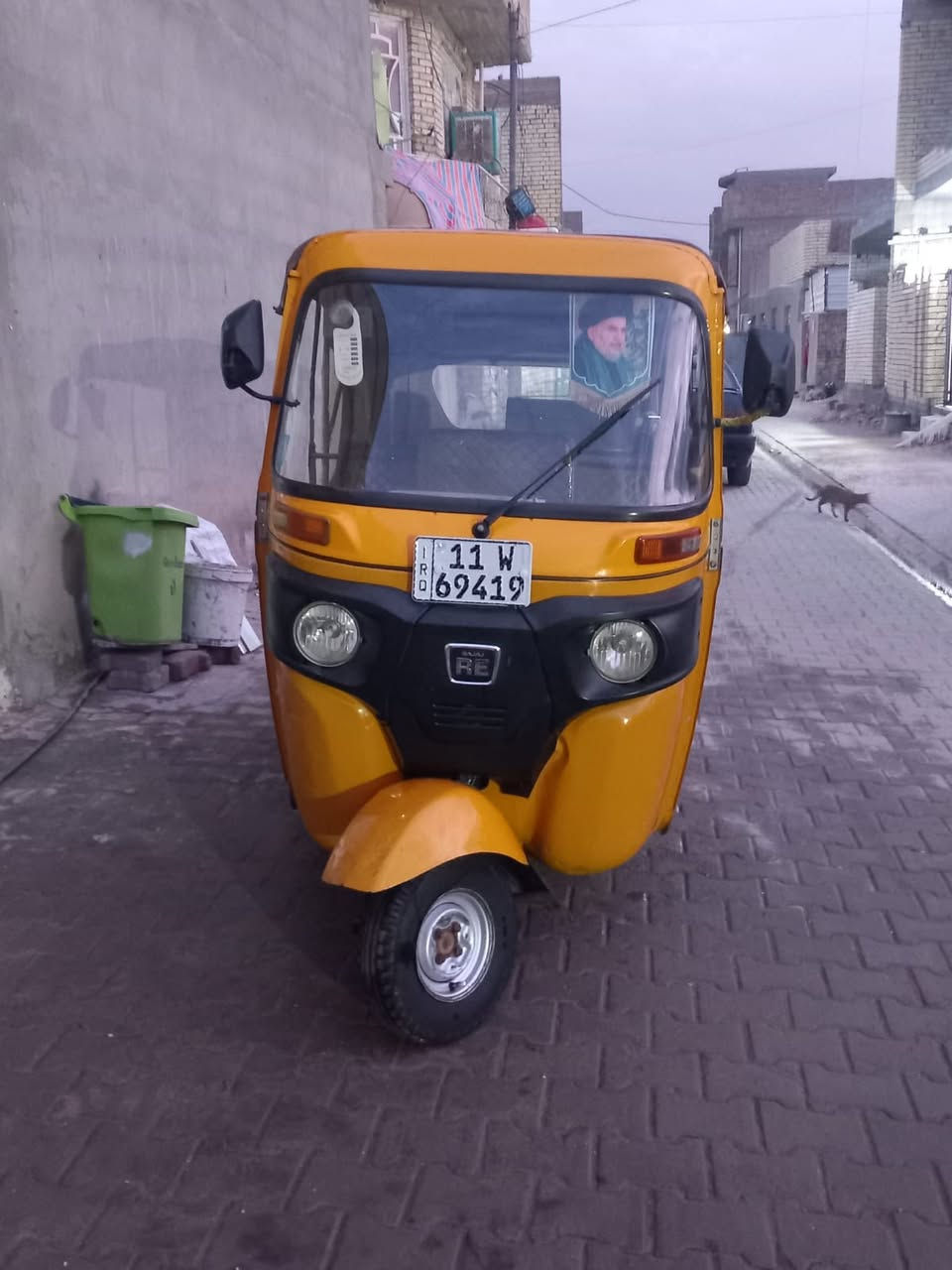 سلام عليكم تكتك البيع مديل واحد وعشرين تكتك البلديه مرقمه ابغداد تكتك خيرمن الله كله مكاني ابغداد شعله سعر بسبعة ونص وبيه مجال ***********
