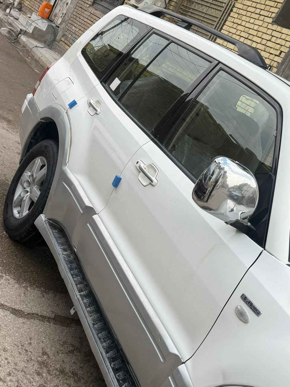 السلام عليكم مكلف بلنشر  باجيرو موديل (2006) رقم بغداد بسمي محرك (3500) شرط ما مفتوح كير حداديه مكينه مكفولات ويل كب يداد نيكل شاشه لايت زنون كهربائيات كله شغاله مداور مباشر بسمي حره سنويه جديده  مكان السياره الناصريه مقابيل كراج بـغــداد السعر خاص  وبيه مجال الاتصال (***********)
