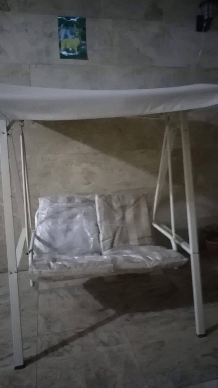 غراض للبيع والاستعمال نظيف
1-مكوى بخاري يدوي110
2-حوض سمج 125واحد من اليدات مكسوره والشمعه مال الحوض محروكه 
3-المرجوحه150
رقم الموبايل ***********
