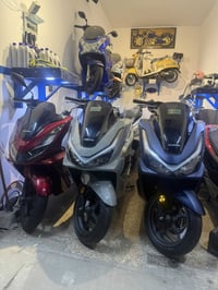 معرض الطالبية للبيع الدراجات اليابانيه الرمبة pcx بنواعها   العنوان بغ...