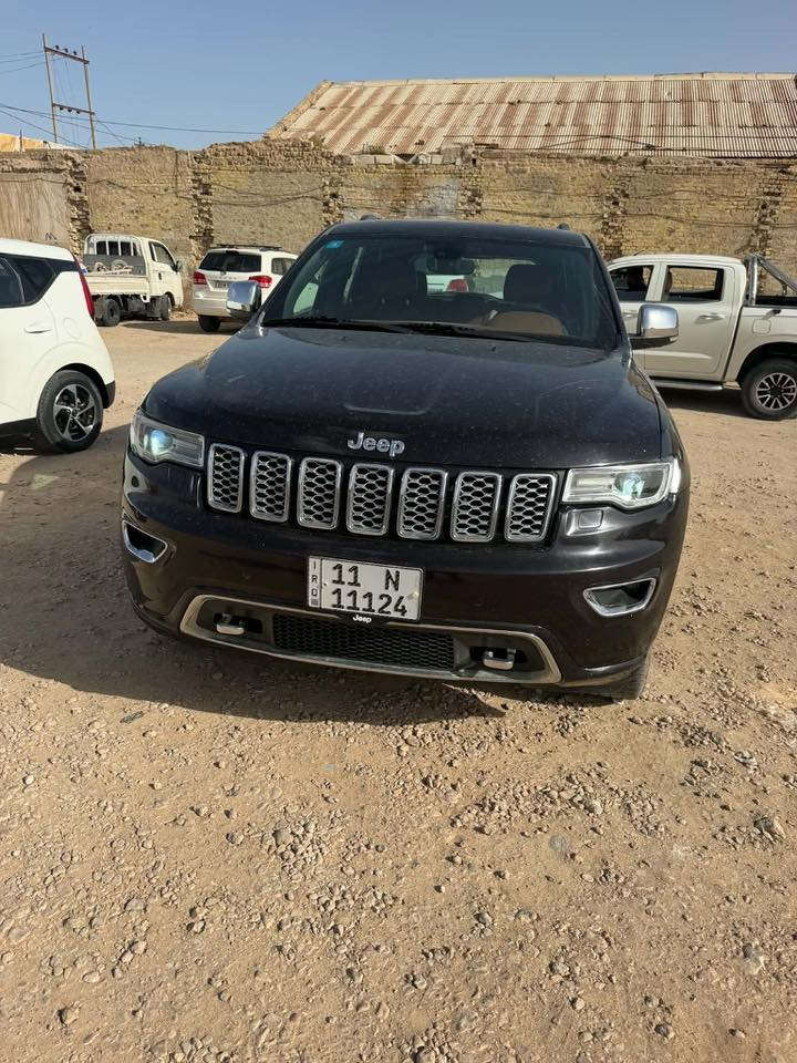 من رخصة الادمن للبيع سيارة جيب لاريدو موديل 2020 خليجي
اوفر لاند معروفة مواصفاتها فول ال فول جكات 
السيارة بيها صبغ شبر بالبنيد ولجاملغ الباقي كفالة عامة مكفولة من دواخل 
ماشية 146
مكان السيارة بابل بأسمي 
السعر 245 بيها مجال 
للاتصال ***********
