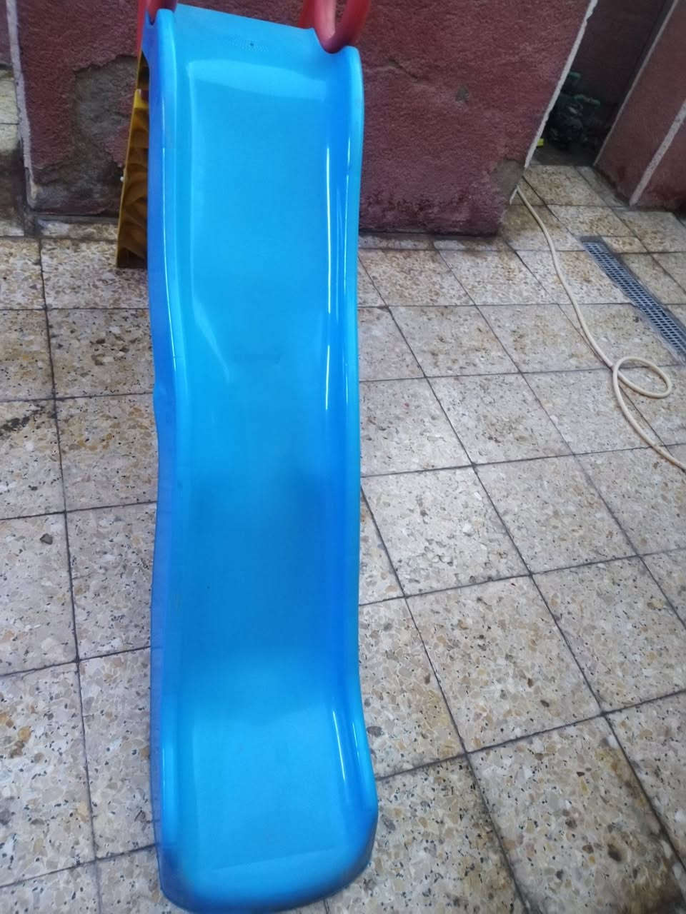 الزحلكه ٣٠ وحجله ١٠ المكان حي اور قرب مخبز الروعه
***********
