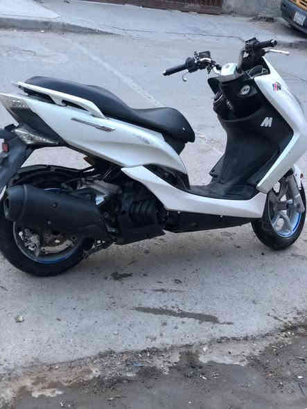 سلام عليكم ماجسته S للبيع درجه نضيفه ما بيهه شي كفراته ماكو نقص بيه بس جانت متروكه وشغلنهه بس بيها صوت من صفحت الراديتر (سعر ٩ورقات )بيها مجال مكاني (بغداد ،بغداد الجديدة) للتواصل (***********) موجود واتساب ؟
