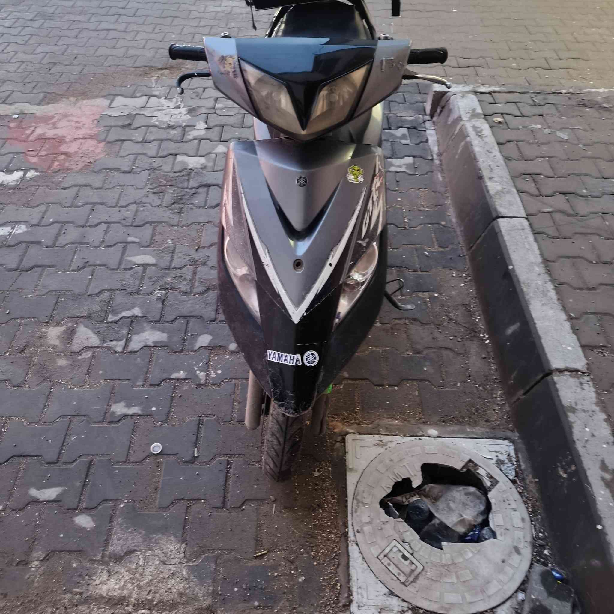 السلام عليكم
ثعلب ١٤٠
دراجة حلوة نقصه ماسة وبريك خلفي
مكان بغداد بياع 
سعر ٤٠٠ وبيهة مجال 
***********
