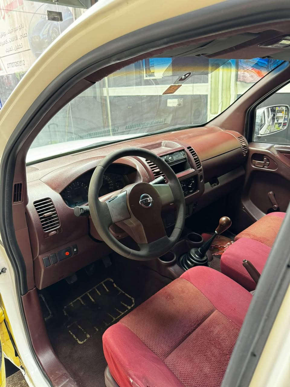 سلام عليكم
نيفاره موديل ((2009))  سعره (80 $ )بيه مجال بسيط  
رقم دهوك جديد نكليزي تحويل مباشر  كير عادي سياره جديده شاصي كفاله مكينه كير حداديه طخم تاير كهربايات كله شغاله داخل جديد
مكان سياره بغداد  
سعره 80 $ بيه مجال بسيط كلش 
اتصل ***********
