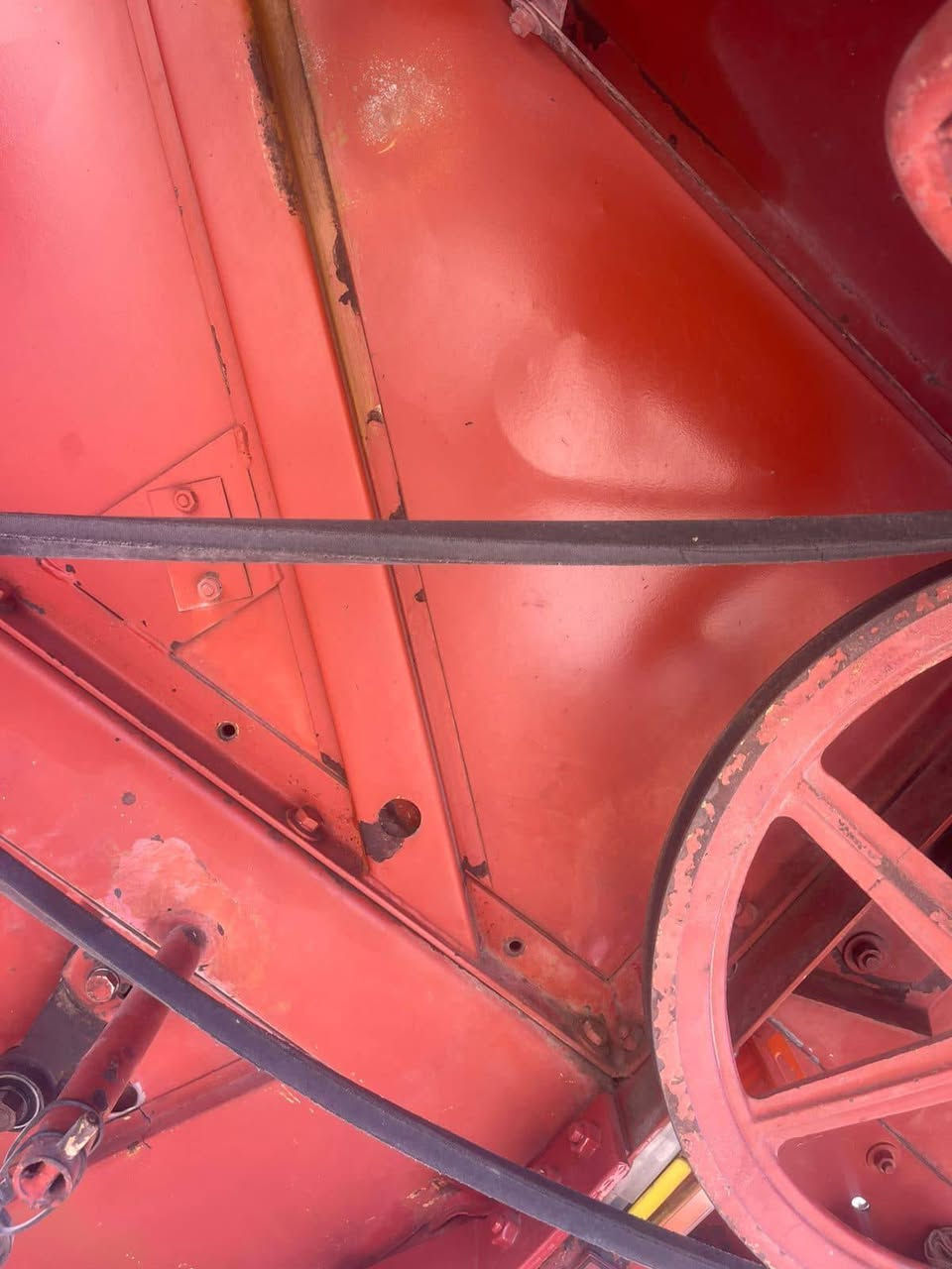 سەرەتا بەناوی خوای گەورە میهرەبان دەڕاسەی لاڤێردا بۆ فرۆشتن حجم 3450 ئەوروپی کامل تەعمیر کراوە ئەمساڵ ئیشی پێنەکراوە مەکینەی سۆپەر نۆزڵ کورت چوارتای لۆکی لەژێرە کابینەو تەبریت ڕەقەم سەنەویەتەبەڵەی14.12  لەگەڵەمەکینەی نەکراوەتە بەشەرتی سەت فیتەر بۆنرخ پەیوەندی بەم ژمارە بکە ***********/***********
