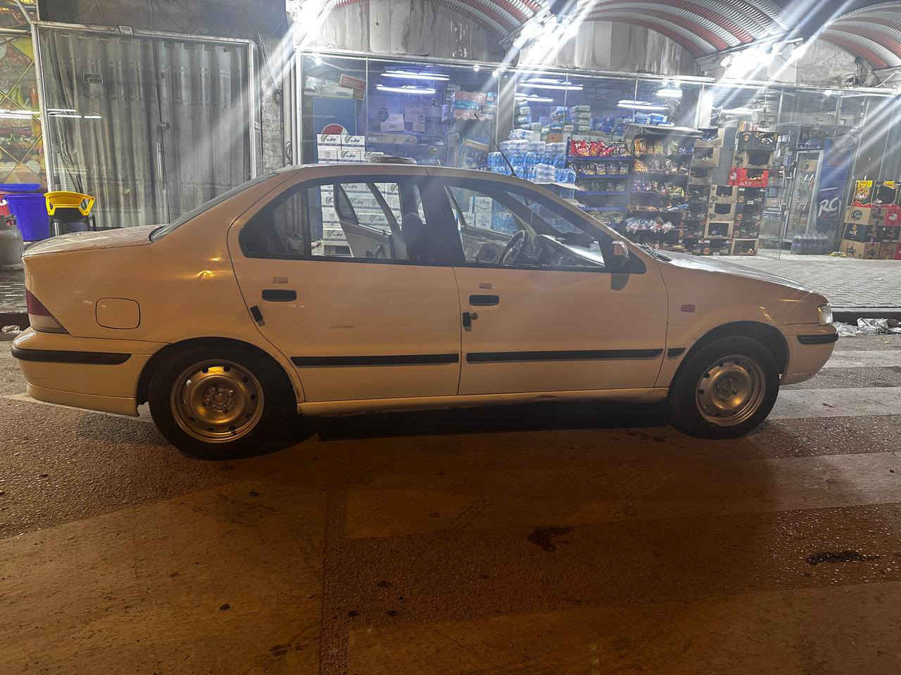 سلام عليكم 
سمند موديل 11 
سياره مكفوله ماعده صبغ شبر بلباب
وبيهة طخه بلدوسه جوه باب شبر
باقي مكفوله
تبريد تدفئه شغال
كهربائيات كله شغاله
عليه غرامات 700 تنزل من سعره
سياره رقم نجف تحويل ثاني يوم
سعره 38  قفل  
***********
