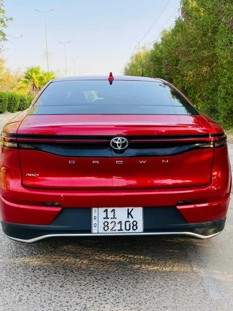 بيع مستعجل بلعافيه ع ياخذها السياره بأسمي بغداد تحويل مباشر كراون  2024 ماشية 20 الف سيارة زيرو بيها ربع بنيد فقط بدون دواخل ارباك استيرن طاك وبارد شوي بلباب لسايق ما مبين قفل بدون عملة 268 ورقه مكاني ديالى ***********  حادثها بنشر
