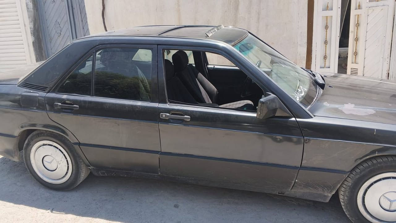 ماسليس 1993گيرو مكينه.بيلاد.4بستؤن.به رانه.و وارگران.به.شه.رته.گيرتؤماتيك.كارابايه.تو.ته.قه.وراقه.به.شه.رت*********** أربيل, العراق
