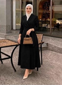 فستان أنيق • طول ١٤٠ سم • مقاسات ٣٨-٤٨
