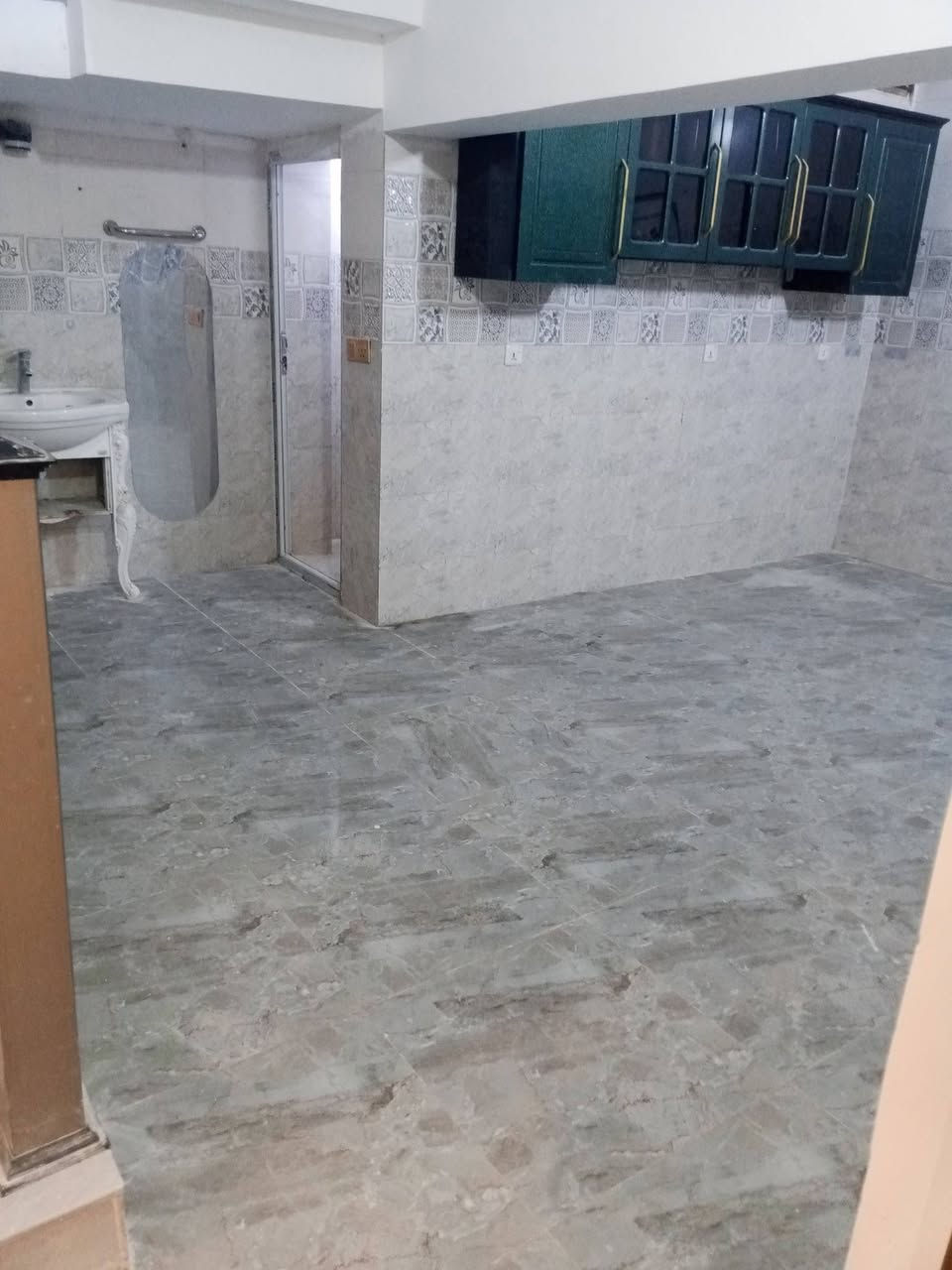 دار سكن للبيع مساحه 150متر طابو ملك صرف طابقين 4نوم صاله مطبخ صحيات مناور واجه 10  نزال 15 سند مستقل شارع الكهرباء فرع صورة الامام علي *********** السعر 150
