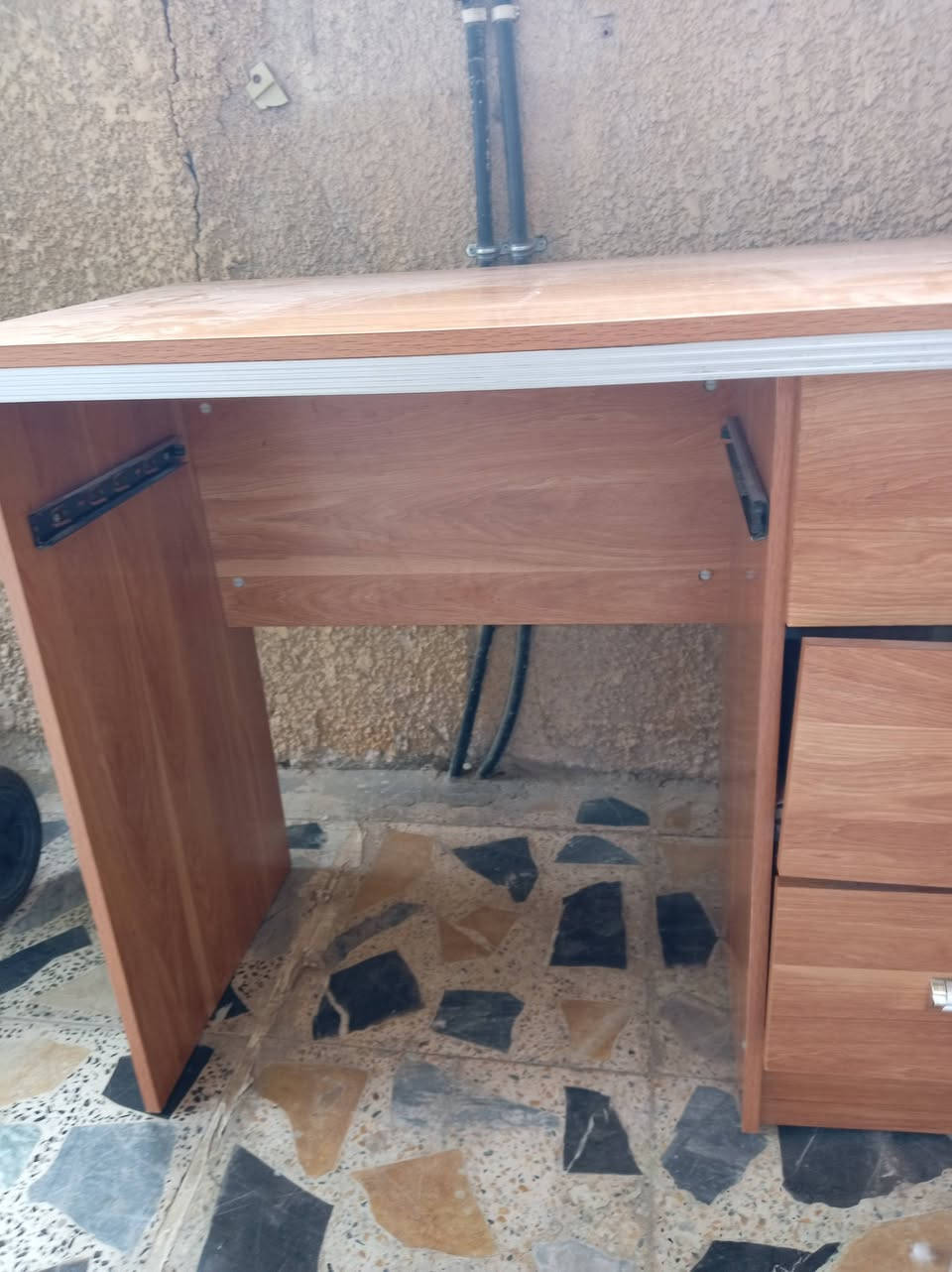 مكتب مستعمل
سعره ٢٥
مكاني بغداد الجديدة نعيرية
رقمي ***********
