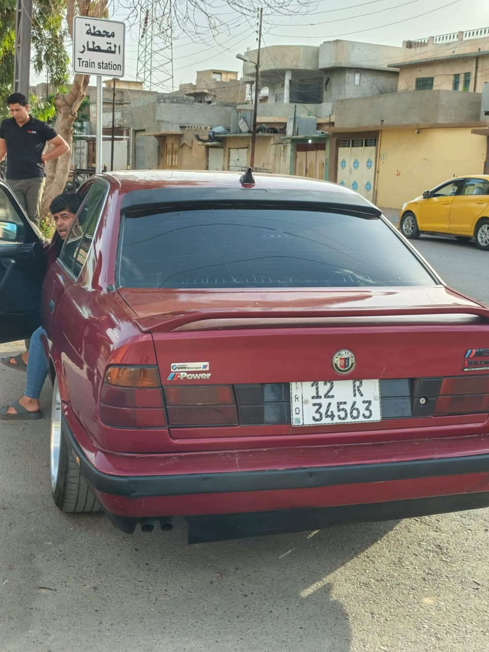 سـلام وعليكم بي ام 525 جديده البيع فقط تورير جدد صدر جديد قرفه جديده كابون بانزين كير وتماتيك  تبريد ثلج 🥶سياره ما مصبوقه عام بيها قطعتين جماليه سياره جديده بـ معنا الكلمه سياره احلا من صور ..سعر 65 وبيها مجال شراي تعال شوفها وعيوني إلك مو شراي لا تعبني مكاني حمام العليل اتصل وبيك خير وتدالل ***********
