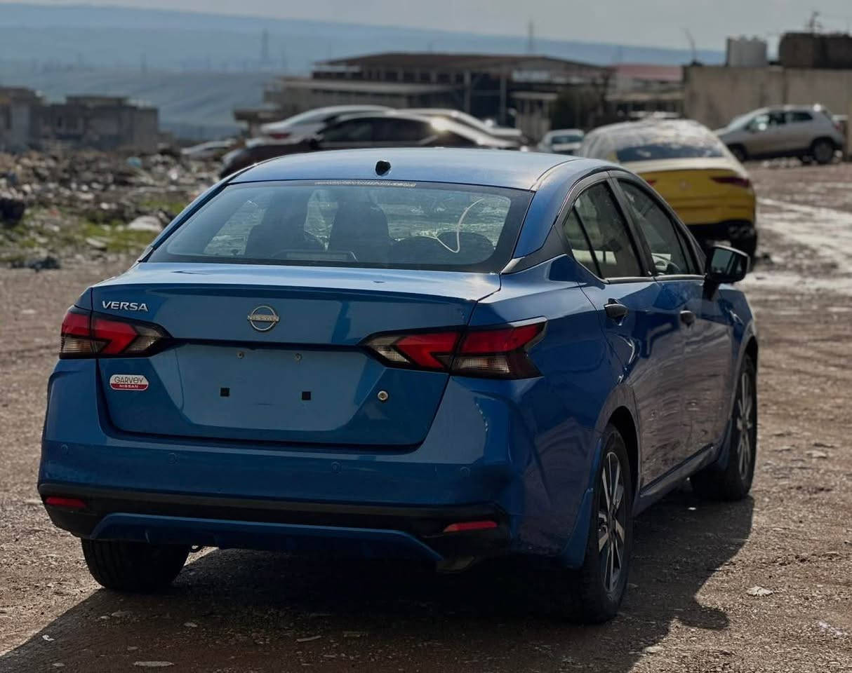 نيسان فيرسه موديل ٢٤ سعرها ١٠٨ ورقه جملخ سبخ ربع باب مواصفات ويل كب شاشه رقم شانصي موجود واتساب *********** زين ٠٨٧٢٤٤٨٤٥٤٣ دهوك, العراق
