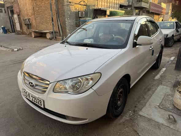 السلام عليكم للبيع فقط النترا 2011 خليجيه مكفوله من ضربه وصبغ وتبديل رقم بغداد الرقم الإنكليزي تحويل مكينه 2.0 دوش تدفئه تبريد ثلج حداديه جديده كهربائيات كلهه شغاله تخم تاير جديد اللون ابيض كامل مواصفات الشركه العامه فتحة سقف اشاير بلمري عليهه دوشمه كشنات اصليه وكاعيه اصليه السعر 135 وبيهه مجال الاتصال عله الرقم ***********
