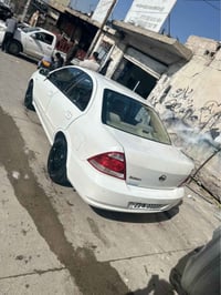 صني • ٢٠١١ • قير اوتوماتيك