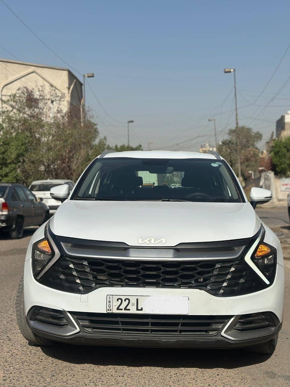 السلام عليكم سبورتج 2024 خليجي للبيع
السيارة مكفوله من صبغ ولبارد والفتح بيها طخة خفيفة بلدعامية الامامية وبداية البنيد من جهة العلامة ممعدلة على وضعها 
وكالة NIM اربيل وكالة او تحويل 
محرك السيارة 2000 دوش
مواصفات السيارة 
بصمة تشغيل وابواب 
مري شفط 
حساسات خلفية
رادارات جانبية 
شاشة لعرض الاعطال وشاشة وسطية كبيرة
ابل كار بلي واندرويد اوتو 
مداخل شحن 
اربع وضعيات قيادة
اوتو هولد 
سايد بربك بصمة 
ومواصفات اكثر 
السعر 218 وبيها مجال للاستفسار اكثر الاتصال على الرقم
*********** مكان السيارة بغداد
