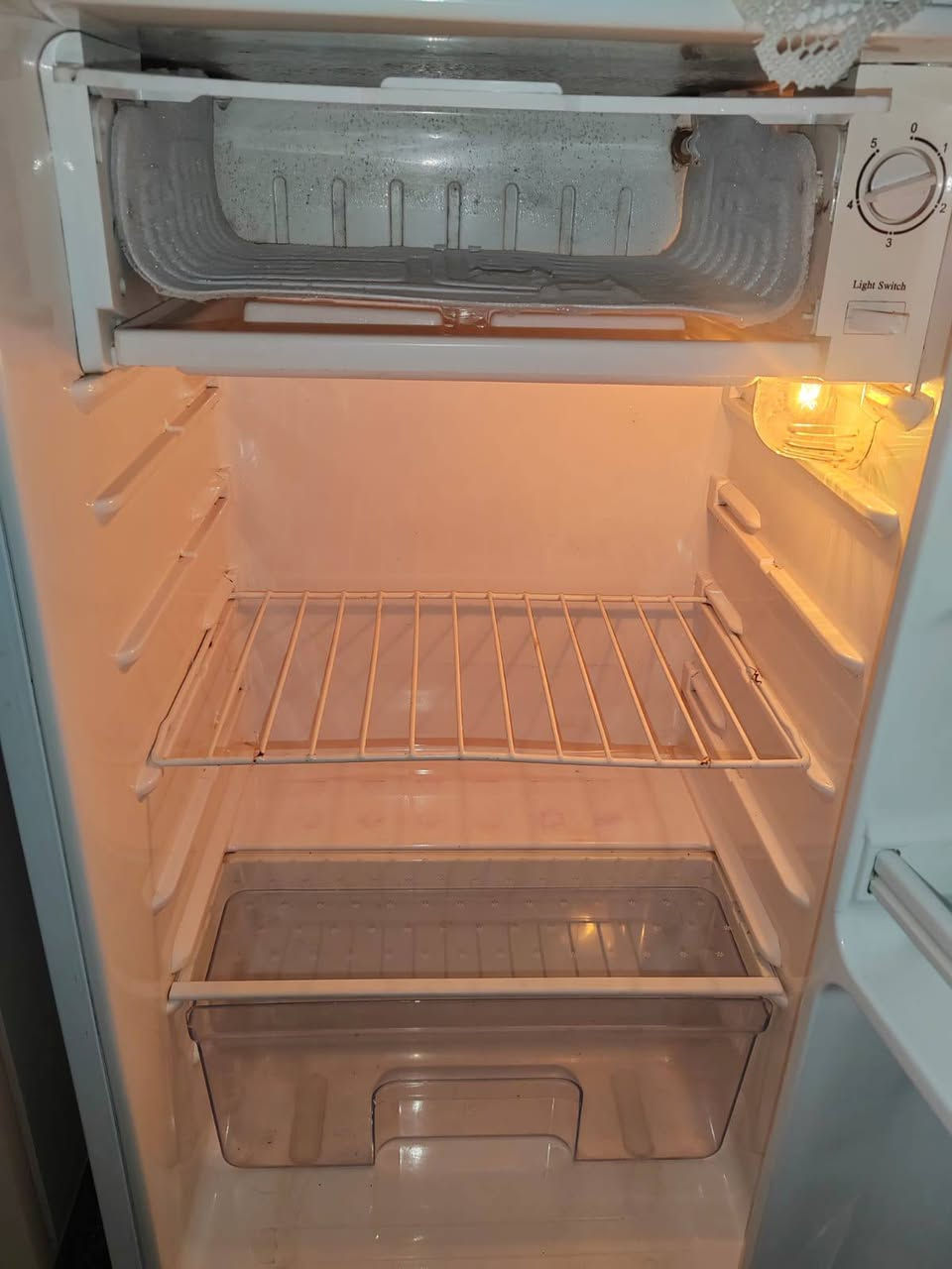 ثلاجة للبيع شغاله عل فحص فريز ثلج 
السعر 60 بيها مجال مكان بغداد الغزالية


**إذا كنت صاحب هذا الإعلان وتريد حذفه لأي سبب، رجاءا أرسل رسالة إلى الدعم الفني**