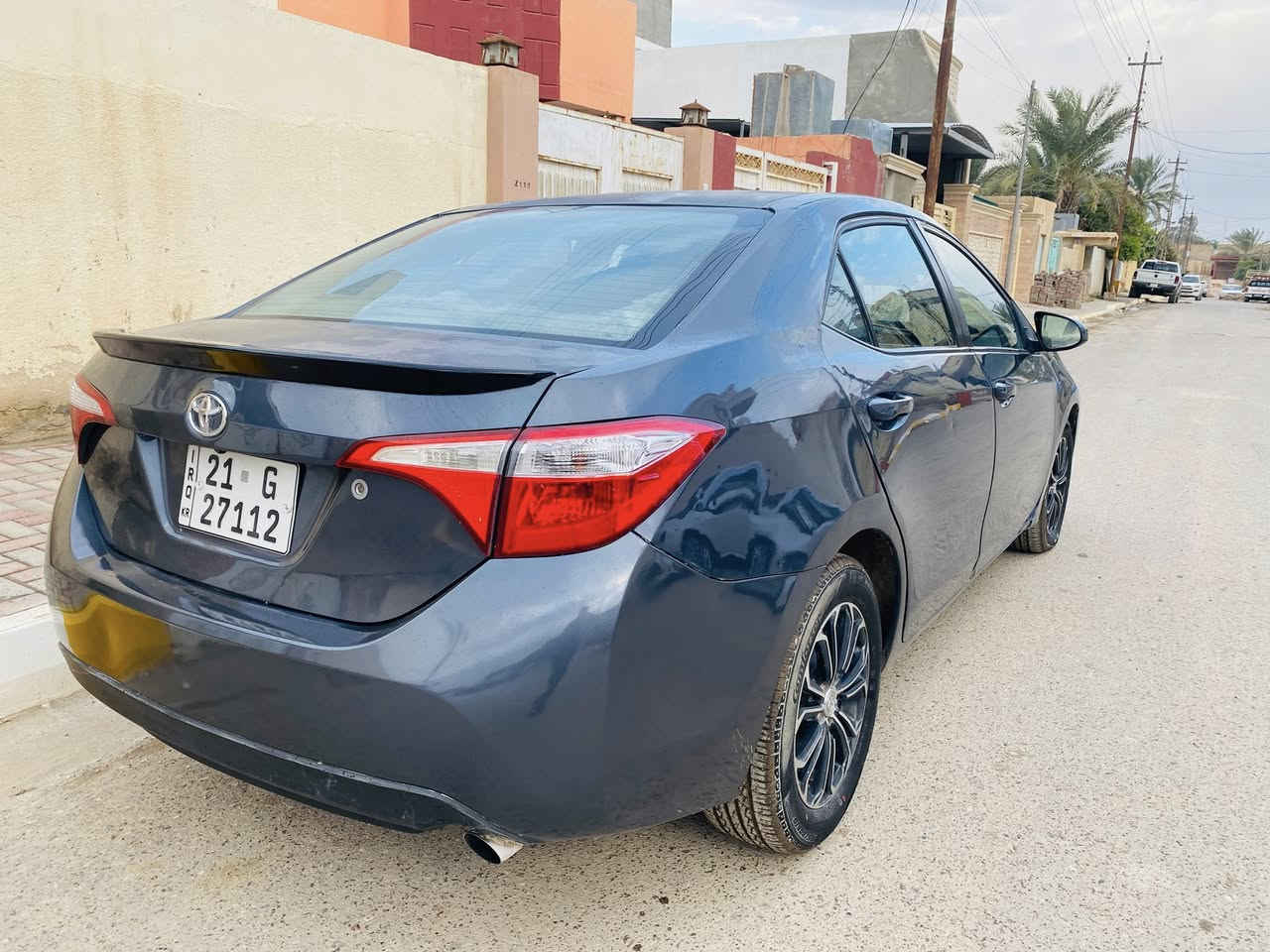 كورلا 2016 وارد امريكي محرك 1800 السعر 120  كير محرك صار اسبوع مبدلهن جدد  بيها صبغ البوند وجاملغ امامي وجاملغ خلفي شرط بدون اي دواخل افحص سونار مكان السيارة سامراء قرب الامامين مكلف بلنشر ***********
