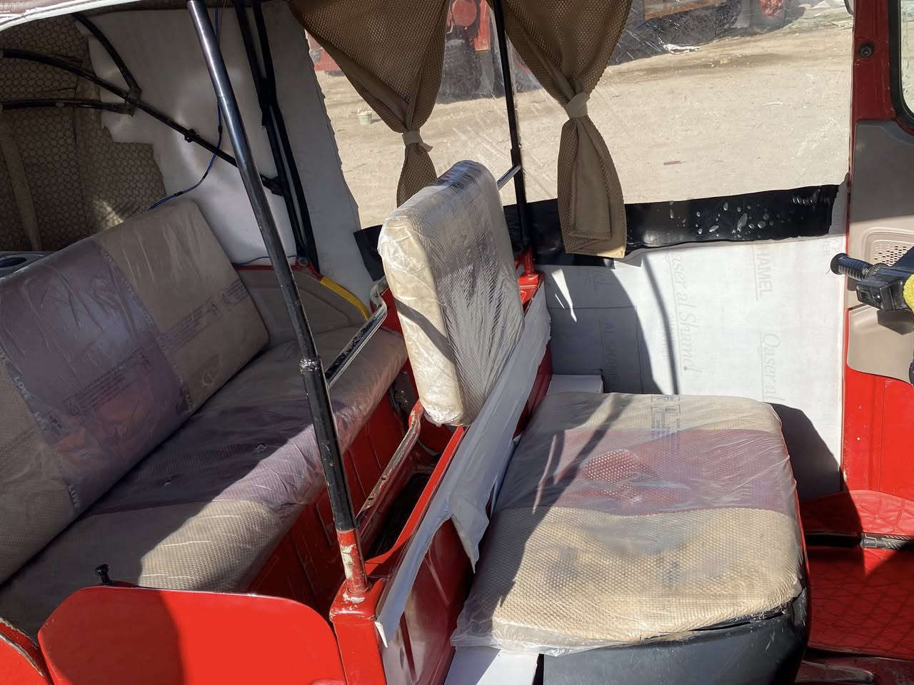 سلام عليكم تكتك ٢١ شهر ٨ مرقم نكليزي تحويل يمته ما تريد مكينه مفتوحه بوشه وبستم البدي كفاله 
المكان ناصريه مركز 
السعر ٦و٩٠٠
الاتصال ***********
