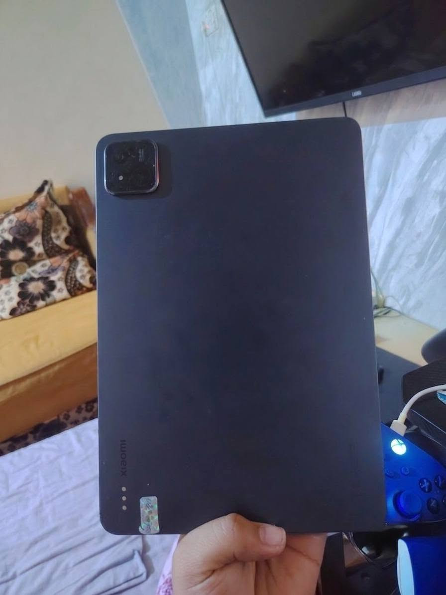 باد 7برو مستعمل للدراسه
Xiaomi Pad 7 Pro

28394514

مرات فقط

- اسخدام خفيف اقل من سنة ( مشحون 220

- ذاكرة 512 / عشوائية 12 قابلة للتطوير) معالج snapdragon 8s gen( الجيل الثالث)

- شاشة 11.2 انش / 120 فريم - بطارية 8850 / شحن سريع 67 واط مشحون

220 مرات

- صوت ستريو 4 سماعات

وبيه مواصفات اكثر موجودة ع اليوتيوب جهاز قوي ومناسب للدراسة، الشغل، والألعاب،

بمواصفات عالية - كامل الملحقات الأصلية + الكرتون+ شاحن 

شي متوفر

السعر 525 الف قابل للتفاوض

تواصل *********** واتساب
