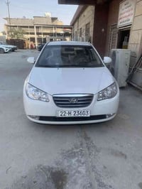 النترا موديل 2010 محرك 2000 بيها صبغ قطعه ونص وتخم تاير جديد وصدر جديد...