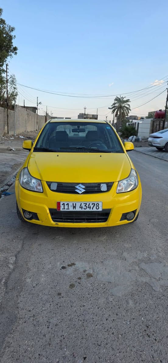 ساسوكي مديل 2011 /مكفوله. من صبغ. وضربه بسمي رقم بغداد نكليزي مصفره هيئه وغرمات سدر مامي خلفي جديد تبريد عوزه بس غاز محرك وكير مكفول وتو رقمي  ***********/العنوان بغداد المدينه الصدر /62سعره بغداد, العراق
