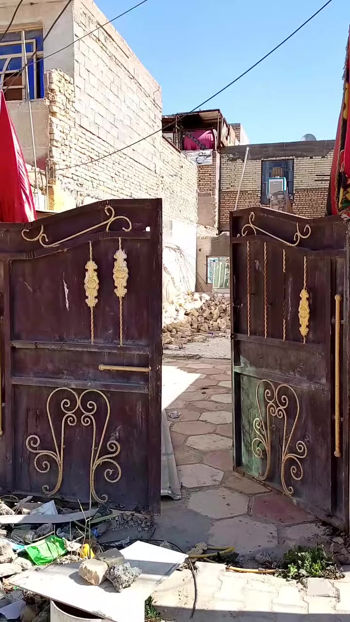 هيكل غير مسقف يعتبر أرض 100م منطقة ال عشرة آلاف سعر 32مليون للاستفسار الاتصال بالرقم ***********
او *********** أو مراسلتنا على الخاص
