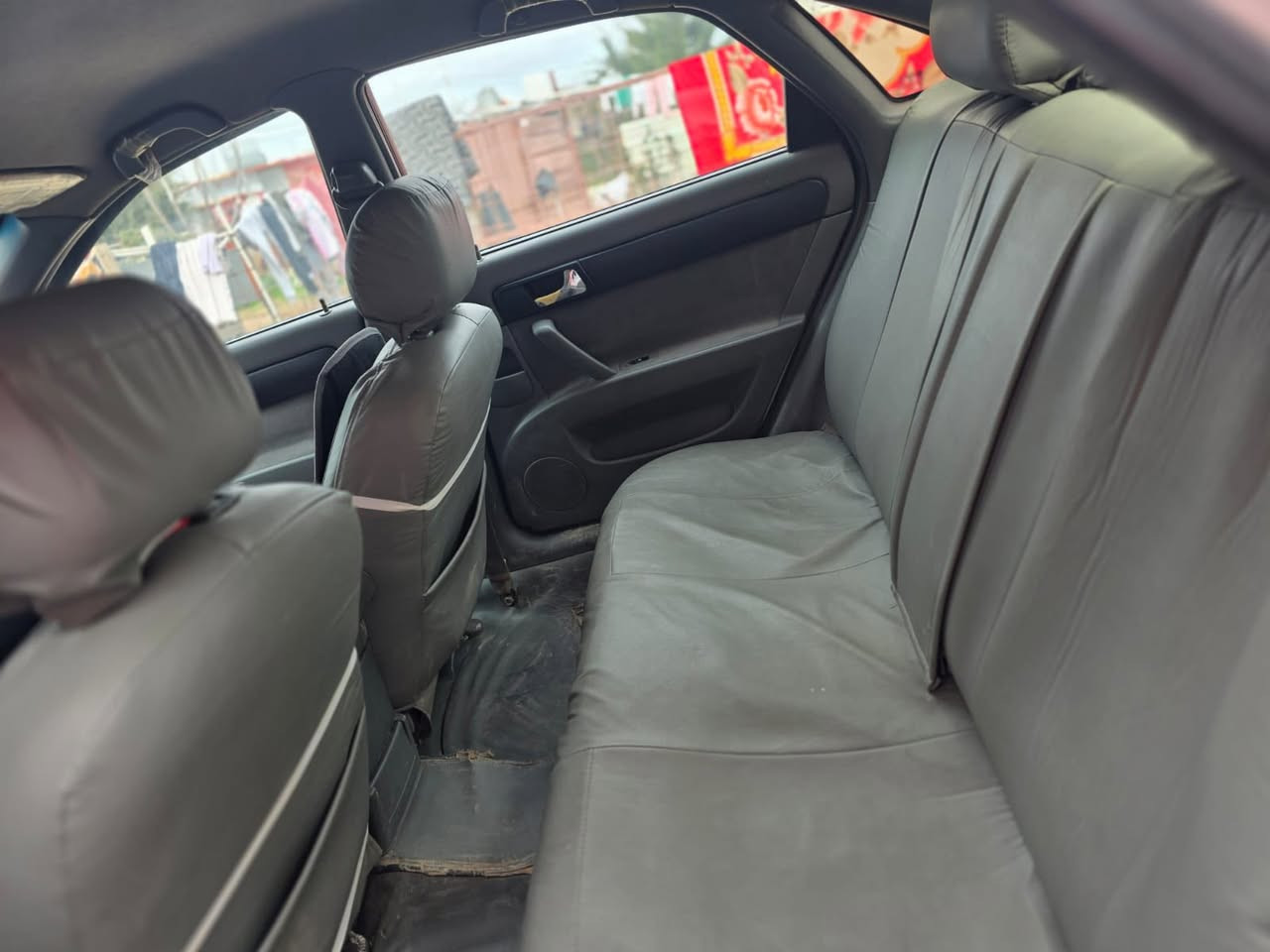 للبيع أوبترا 2009 
قطعتين صبغ  سنوية جديدة حتى 2030 رقم جديد 
سعر 75 ورقة 
رقم ***********
