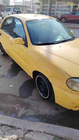 السلام عليكم للبيع فقط مكلف بالنشر 
دايو موديل ٢٠٠٠ محرك ١٦٠٠ مفتوح  كير عادي سيارة كلش نظيفة وجاهزه مابيها اي نقص تبريد شغال تخم تاير جديد صدر جديد سيارة مابيها نقص ترايك للبصرة مكان سيارة بغداد الاعظمية السعر ٣٨ ورقة 
اتصال *********** بغداد
