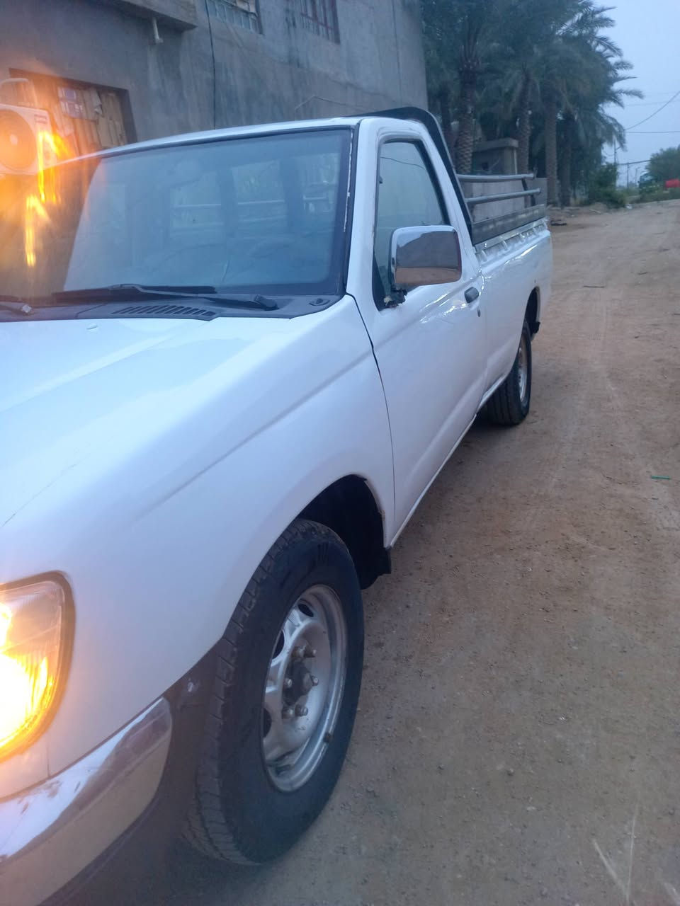 سلام عليكم بيكم نيسان موديل 2002 مكفوله كير محرك كله جديد مصبوغه عام جماليه سعر٦٠ وبيه مجال مكان كربلاء ***********
