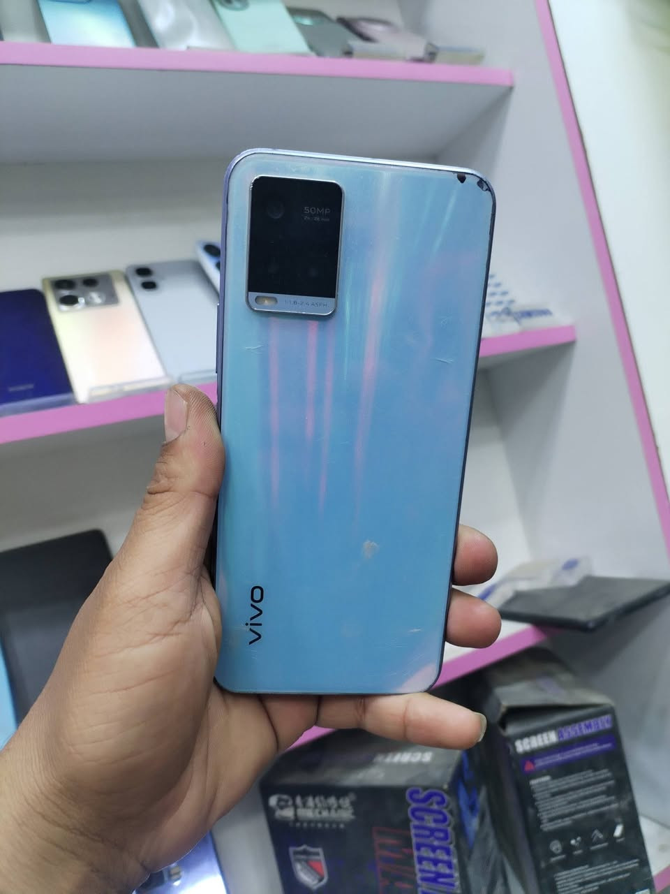 اجهزه مستخدم اسعار تخبل صيانه جميع موبايلات فوريه تبديل شاشات اصلي ضمان مركز عالم موبايل
*********** بأداره مسلم
