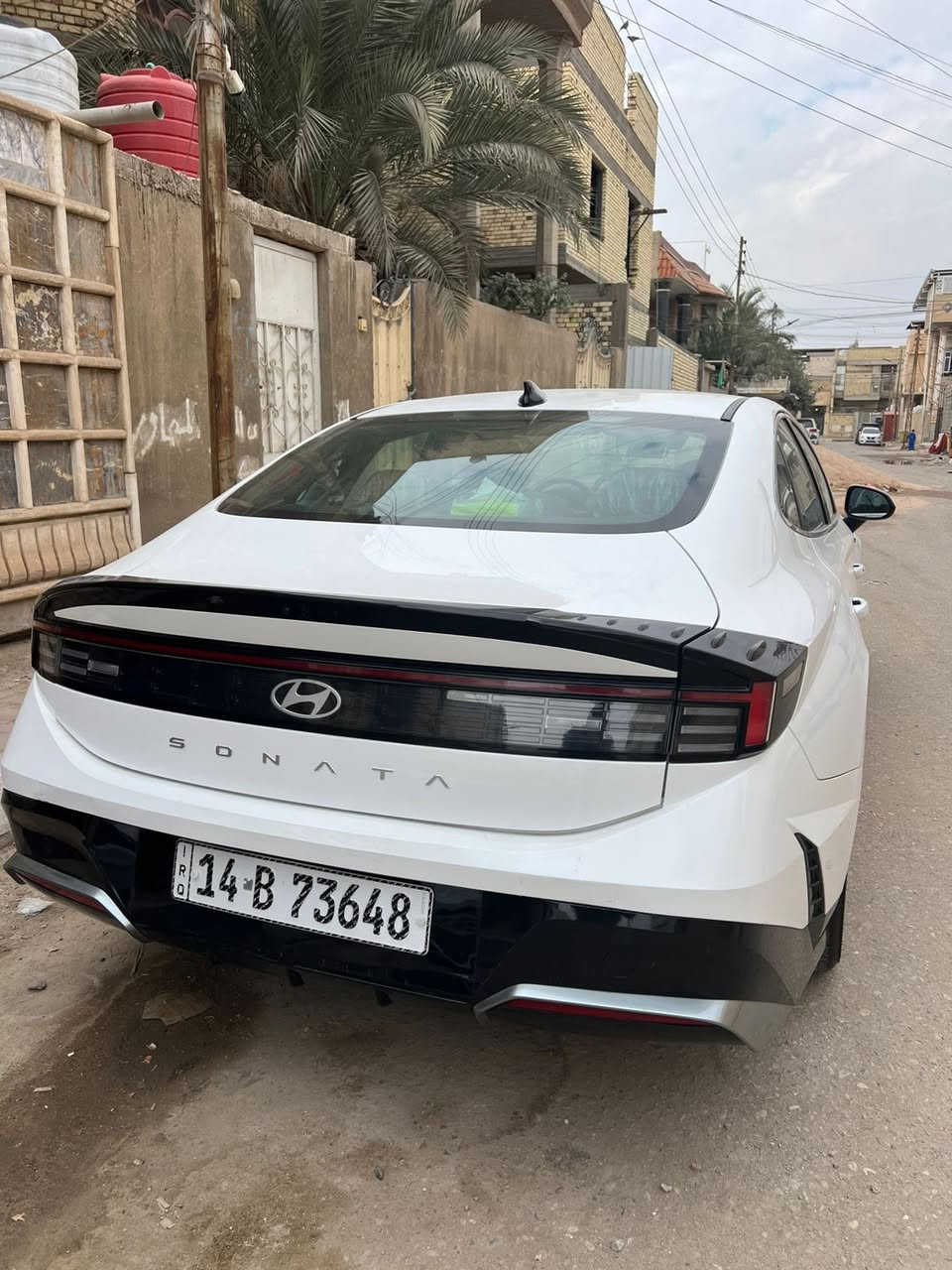 هونداي سوناتا 2025 رقم بصره حره 
رقم بصره :بأسمي 
 
موديل :2025
لون : ابيض
وارد :اميركا 
محرك :2500 gdi
عداد المشي : 22 الف 

مواصفات 
شفتات ستيرن
1_بصمة 
2_شاشه 
3_كامرة خلفية 
4_لد امامي خلفي مع لايت عدسة
6_بصمة ابواب 
7_تشغيل عن بعد 
8_كشن سائق كهرباء 
9_جنطة بصمة + دكمه +حساس عند الاقتراب 
10_ تنبيه خروج عن مسار 
11_رادار امامي خلفي وجانبي 

13 نقطه عمياء 
14 _ تحكم وضعيات قيادة 
15اوتو هولد 
16_فول تحكم ستيرن مع قيادة ذاتيه 
17 _سايد بريك كهرباء
18_تحكم تبريد لمس_ 
20_كشافات 
21_عدادات الكتروني 
22_سستم سماعات 12
23_ تدفئة كشنات
حادث مدكر ايمن والبنيد مصبوغ ويوجد خدوش في السياره 
العنوان البصرة : جبيلة 
***********
السعر197$ بيه مجال
