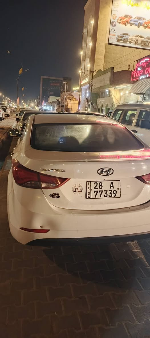 سلام عليكم سياره مكانها نجف لاشرف مديل 2016خليجي سعر 115بيها مجال قليل
سياره فتحه شاشه تحكمات مري شفط اشاير بل مري  سياره بيها مكانات صبغ قليله 
مكينه كير حداديه كهربائيات ادامه كامله عليه 
سياره دينار ماناقصها 
***********وتساب
