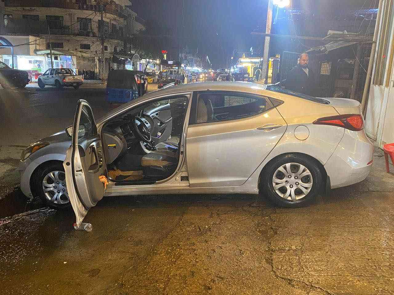 للبيع: هيونداي النترا 2016 وارد أمريكي

🔹 الموديل: Hyundai Elantra 2016🔹 
اللون: سلفر🔹 
الكير: أوتوماتيك🔹 
المحرك: 1.8 🔹 
الممشى: 85 ألف ميل🔹 
داخلية مرتبة🔹 
تبريد ثلج🔹 
استخدام يومي والسيارة جاهزة

📌 تفاصيل الحادث:
السيارة بيها حادث بأمريكا عبارة عن:

ضرر بالجاملغ الأمامي جهة السايق
والبنيد+
طخة خفيفة بالجاملغ الخلفي يم قبق البانزين صبغ باب السايق والباب الخلفي لتوحيد اللون  فقط

💰 السعر المطلوب:$ 106 (قابل للتفاوض بعد المعاينة)📍 
📞 للتواصل:*********** بغداد, العراق
