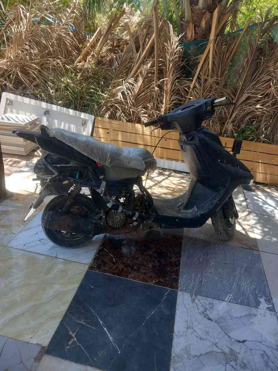 دراجه شغاله هندر واحد نقص سكيتر هيكل فراشه محرك ماكس ١٤٠ محرك نضيف شعله معدل مشالله حي زينه سعر ١٥٠  مراوس بتلفون ترهم ***********
