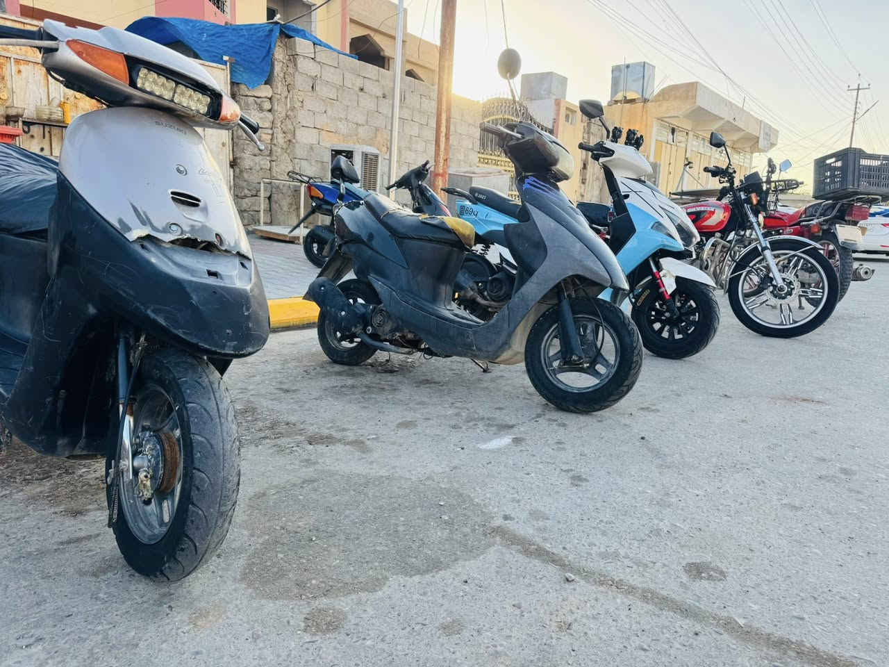 للبيع سيفان  موديل 2020السعر 375
للبيع ساسوكي لون اسود سعره 150 للبيع ساسوكي 250 للبيع ماكس ياباني 450  الصور كلهن موجدوه مراسله مارد عل خط اتصل و تشلع عيوني ***********
