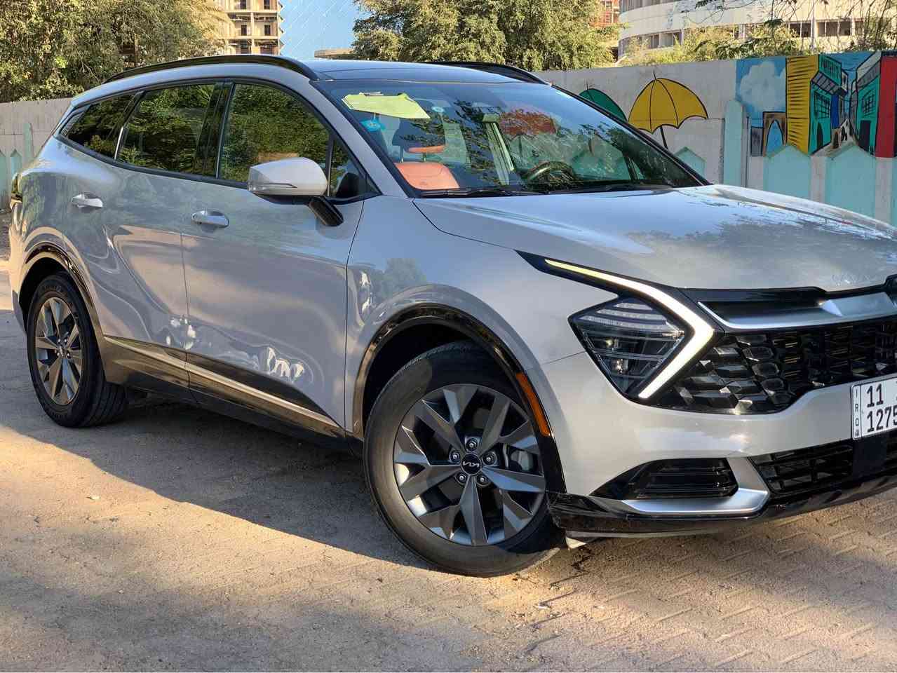 سبورتج 2024 SX فول اعلئ فئة 
. وارد امريكي صبغ فقط جاملغ خلفي
.المواصفات 
.بصمة 
تشغيل عن بعد
.بانوراما 
 . تدفئة وتبريد كشنات 
. جنطة كهرباء 
 .تشغيل عن بعد 
.شاشة ديجتال 
.داخل جلد احمر 
.كراسي كهرباء 
.كرسي خزن ميموري 
 . تدفئة ستيرن 
. فور ويل
. اطفاء ذاتي 
.شاحن وايرليس 
.هندبريك دكمة 
.حساسات امامي وخلفي 
.قطعتين تبريد 
.مود درايف 
‏.LED امامي وخلفي 
.بلوجكتر LED 
.محرك 2500 
.مانع انحدار 
.اوتو هولد 
.مانع انزلاق 
.رادار امامي 
.رادار جانبي 
.حادثها :جاملغ خلفي  
.مكان السياره « بغداد الحرية
*********** بغداد, العراق
