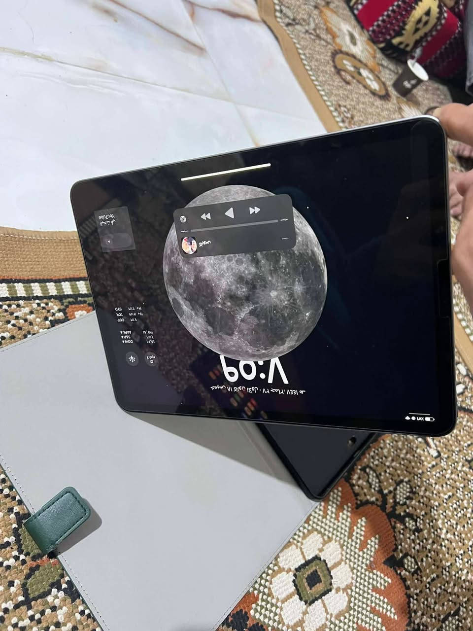 سلام عليكم ايباد m2  وحساب ببجي قوي
الايباد نضافته 100 ذاكره 256  بطاريه 99

الايباد كامل ملحقات  

سعره 1600 الايباد والحساب ثنينهم 1600

 مكاني بغداد   *********** وتساب
