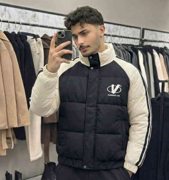 قمصلة رجالي شتائي ⚜️master quality ⚜️
الأسعار تبدأ من 15 ل20✅
جميع القياسات متوفرة 👍🏻
توصيل جميع المحافظات 5🚚
للحجز والاستفسار التواصل عن طريق الصفحة او واتساب ***********🌐
