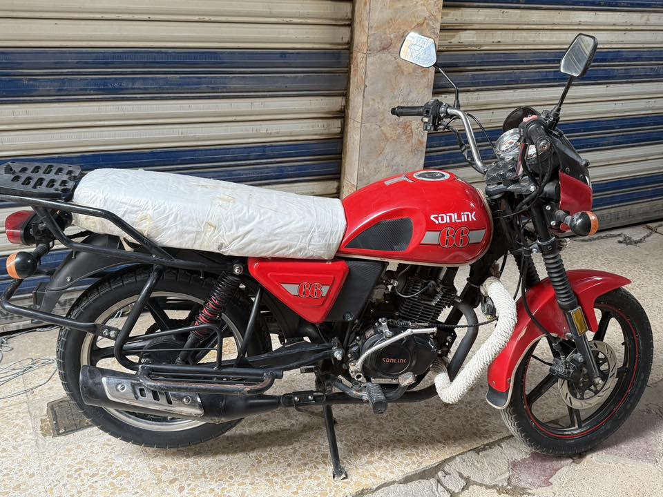 سلام عليكم ورحمة الله وبركاته دراجة دايون مديل 2023
برغي ماقتوح بيه محرك 200سيس
مكانه شطره 
الاتصال (***********)
السعر مليون وسبعمئة الف وبيها مجال
