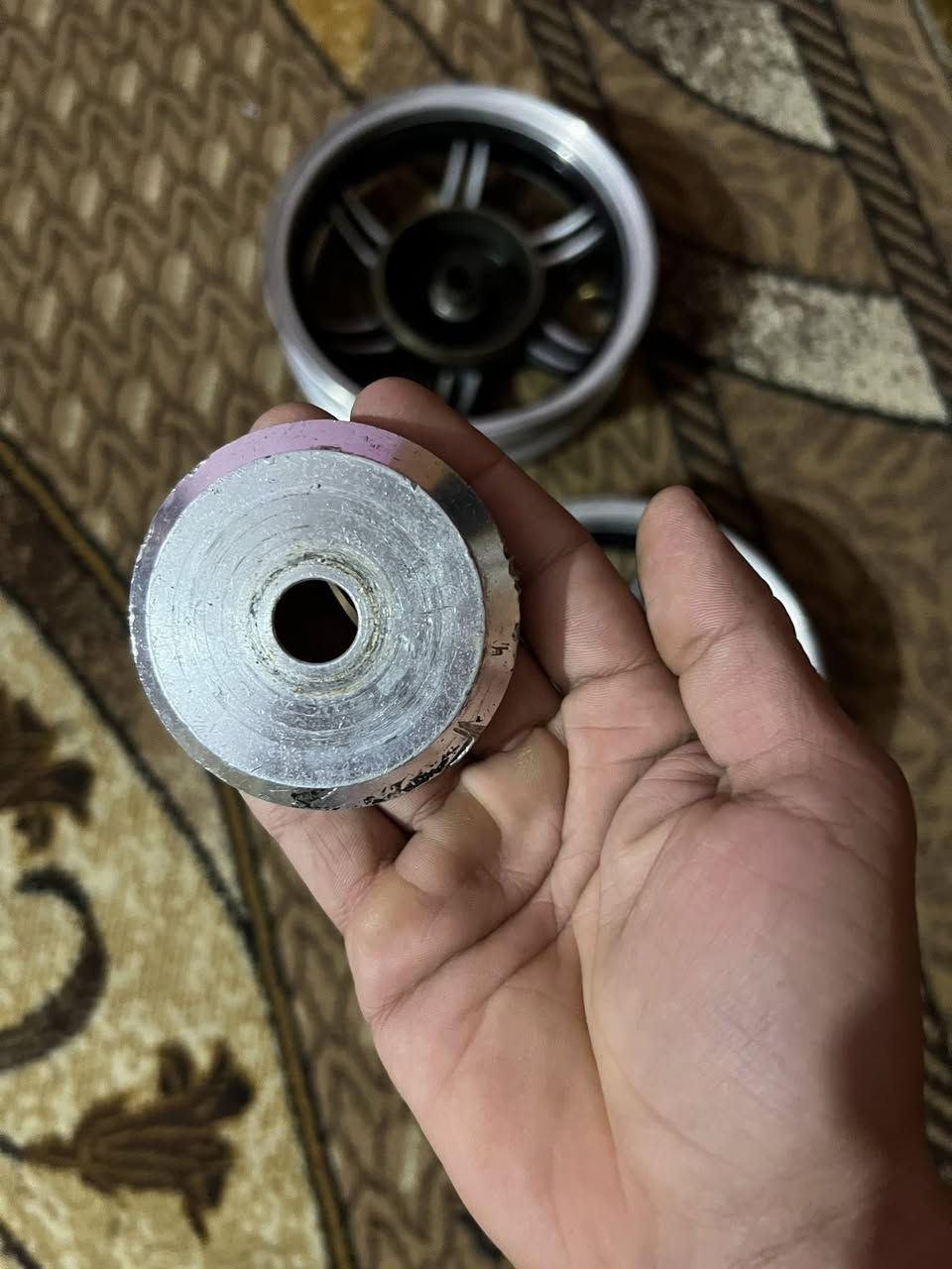 سلام عليكم ويل نجمه اصلي فحص بعده بل جيس هوه وقاعده برغي بريكه طخه السعر 270وبي مجال حق لجيه مكاني بغداد مدينت الصدر حيطارق رقم***********
