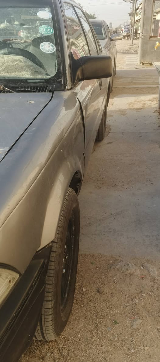 كورلا موديل 91 سنويه منتهيه كير ومحرك 1600 خير من الله اما الدواخل والبدي تجي وشوف حداديه زينه طخم تايرات جدد رقمها بصرة  *********** البصرة, العراق

