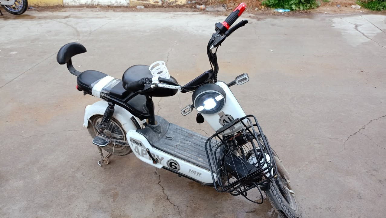 سلام عليكم شباب ماطور شحن لل بيع مابي عيب كهربايات شغال وباتريات جديد مابي اي عيب رايده اب 240وبي مجال


**إذا كنت صاحب هذا الإعلان وتريد حذفه لأي سبب، رجاءا أرسل رسالة إلى الدعم الفني**