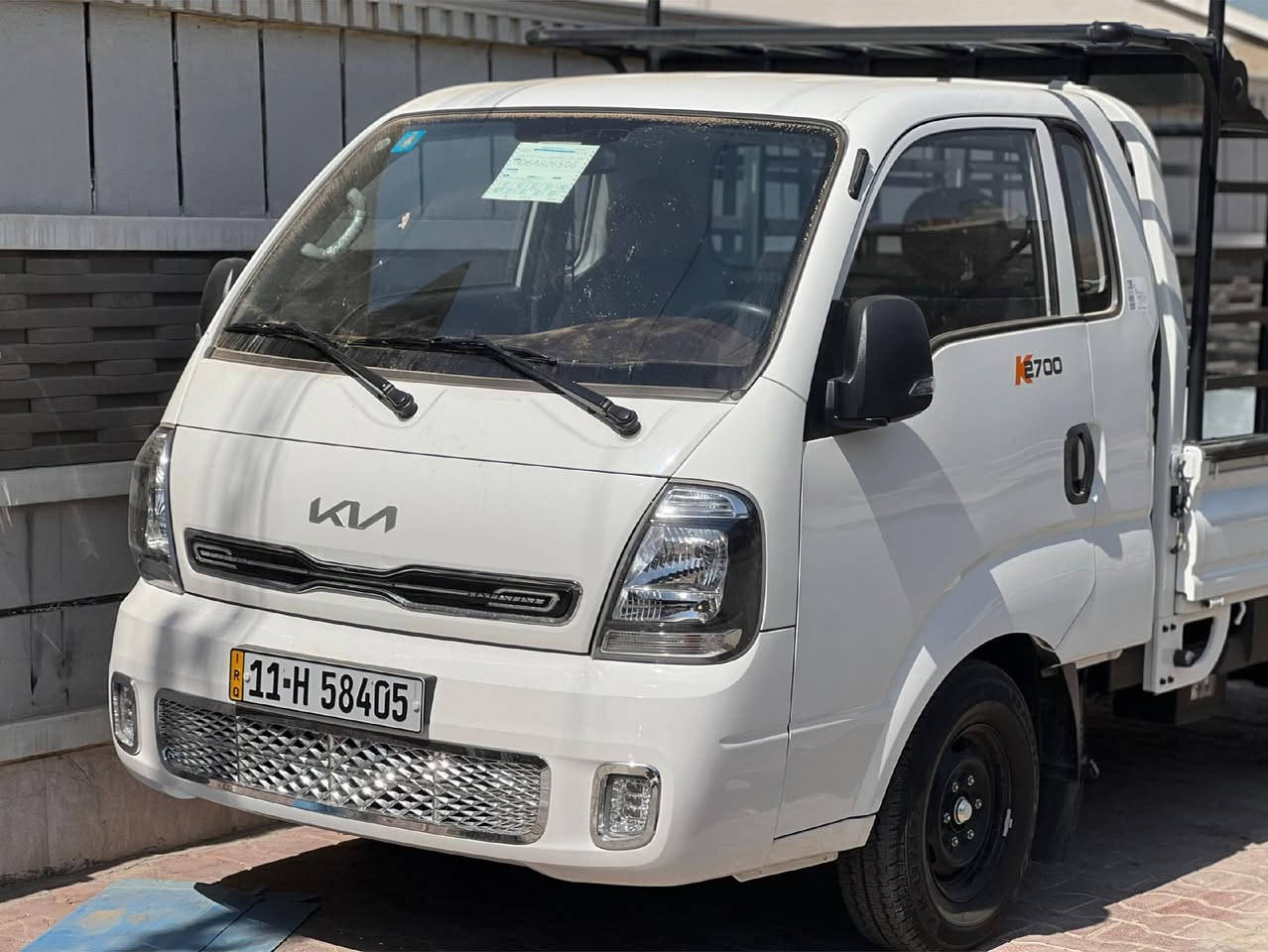 ماشيه 20 الف تقربين
مكفوله 
رقم بغداد ب اسمي
مكانها صويره حي الزهور 
***********
164وبيها مجال للطبين
